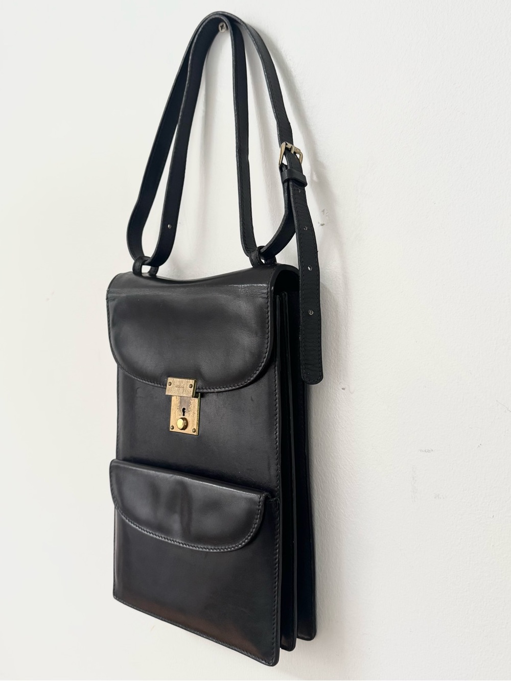 GUCCI vintage convertible locking leather satchel